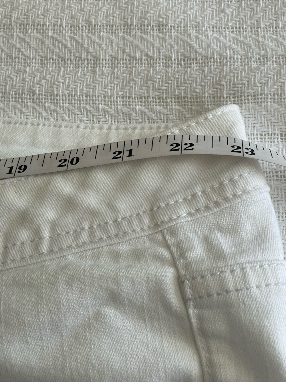 Women’s Lane Bryant White Capri Jeans -Plus Size 26W. - Picture 5 of 6
